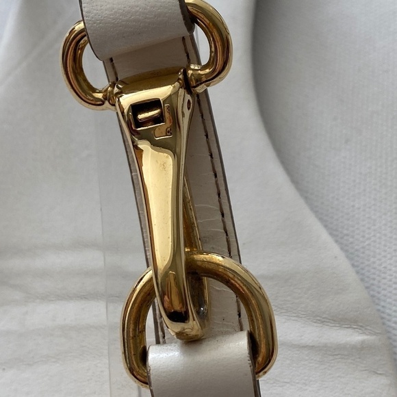 Burberry White Leather Horse Clip Thong Sandals 40 - Picture 5 of 8